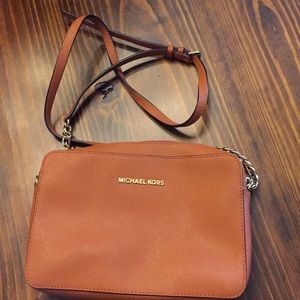 Michael Kors crossbody like new